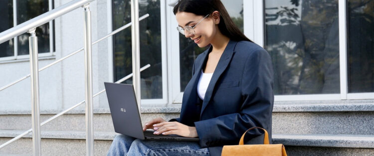 Asus ExpertBook B1